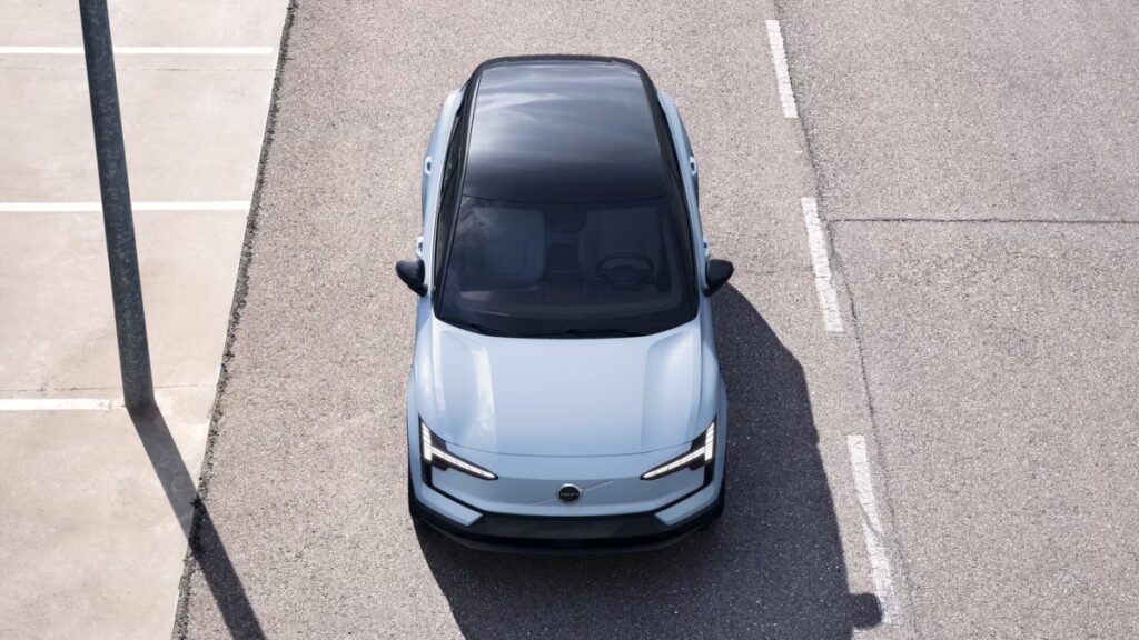 V60 크로스컨트리 단종