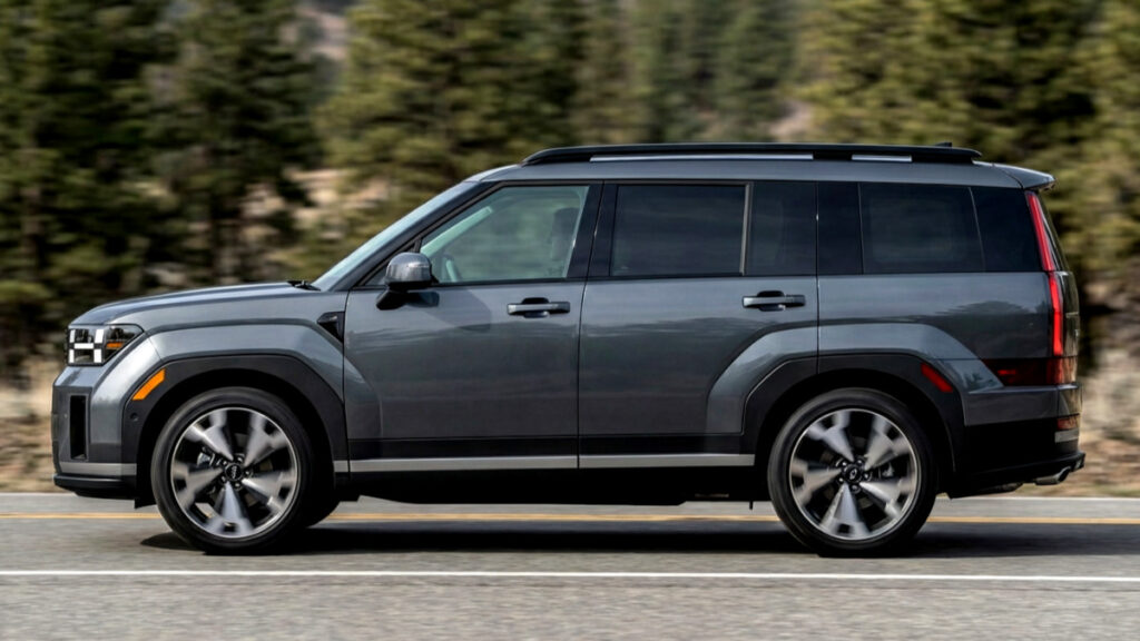 "싼타페가 이렇게 변한다고?"…환골탈태 스파이샷에 쏘렌토 오너들 '발칵' 5 싼타페 2027년형 부분변경 모델