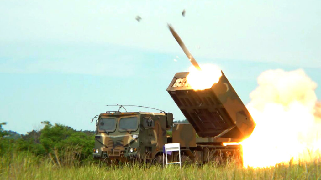 "꼼수 아닌 묘수였다" …500km급 사거리에 돈방석, 미국도 못 한 한국만의 전략 봤더니 1 미사일