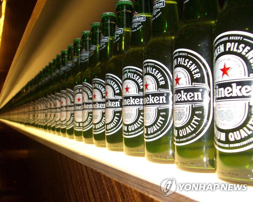 "당장 수천 명 해고할 것"…젊은이들 '확' 변한 태도에 "금융위기 4배급 타격" 2 하이네켄 인원 감원