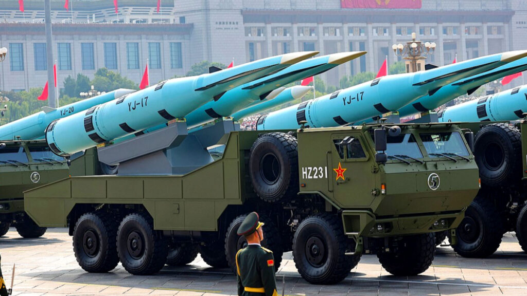 "항공모함도 방어 불가능" …290km 날아서 그대로 '쾅', 발등에 불 떨어진 미 해군 '발칵' 1 항공모함