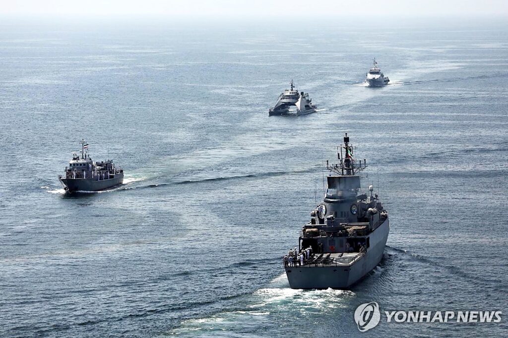 "항공모함도 방어 불가능" …290km 날아서 그대로 '쾅', 발등에 불 떨어진 미 해군 '발칵' 5 항공모함