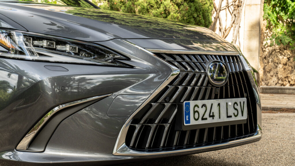 렉서스 ES300h 중고차