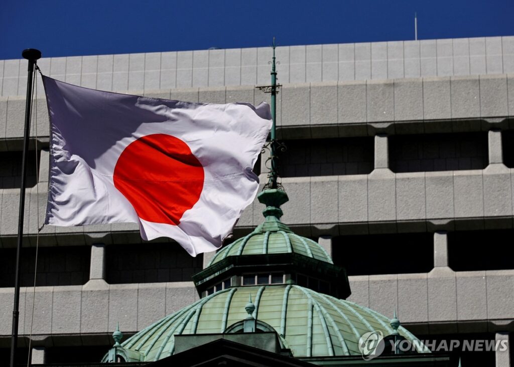 "10명 중 4명은 잘린다"…'꿈의 직업'이었는데, "어떻게 이런 일이" 3 일본 미즈호 그룹 인력 감축