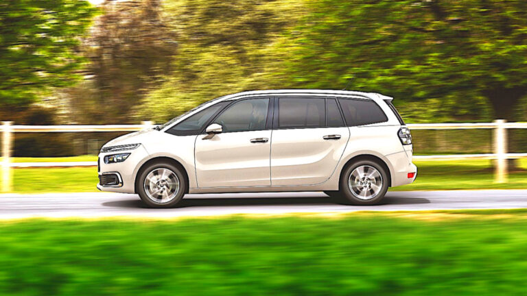 시트로엥 그랜드 C4 피카소 가성비 분석