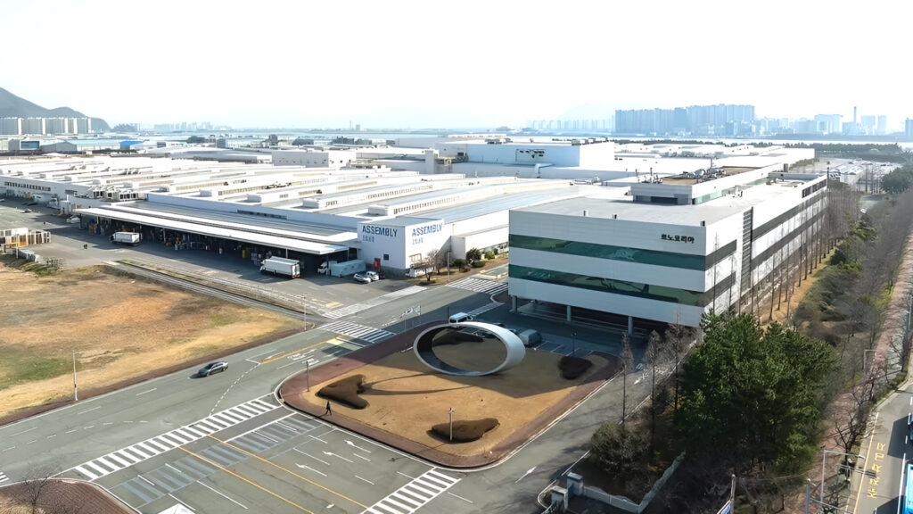 "부산 갯벌에 공장 짓더니 '5조 대박'"...전 세계가 놀라더니 '돈방석' 앉았다 2 부산