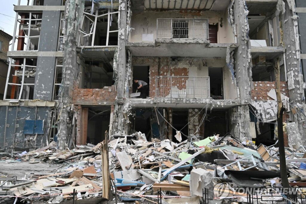 "한 달간 드론만 6천 대 이상" …선 넘은 러시아의 공습, '이곳'까지 공격했다가 '발칵' 뒤집혀 2 드론