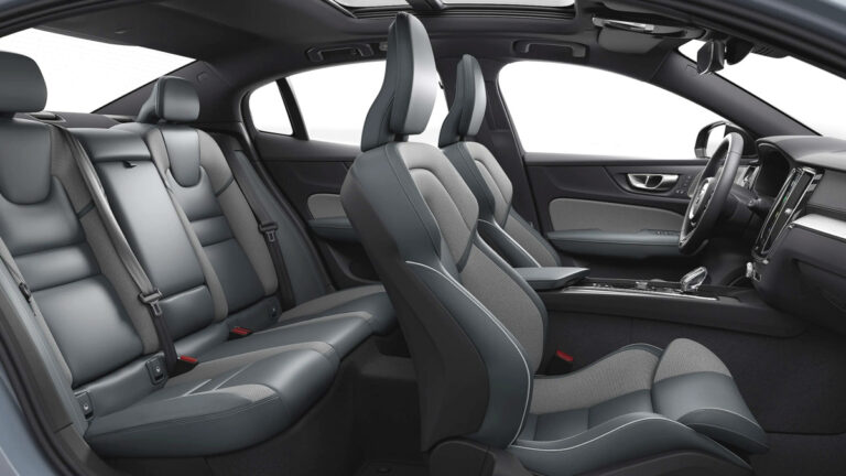 볼보 세단 S60L 리콜