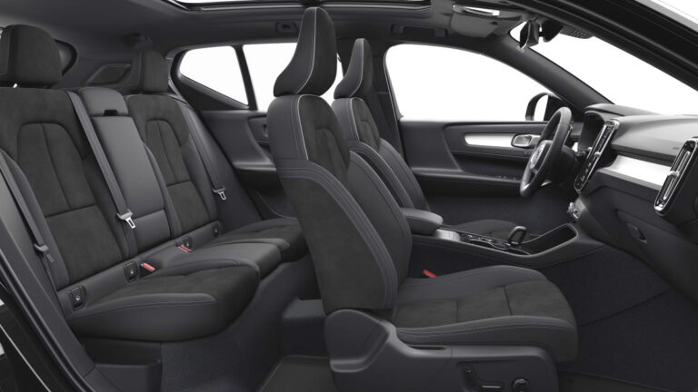 볼보 XC40 블랙 에디션 출시