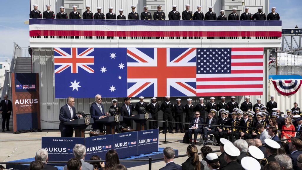 오커스 잠수함 공동 개발