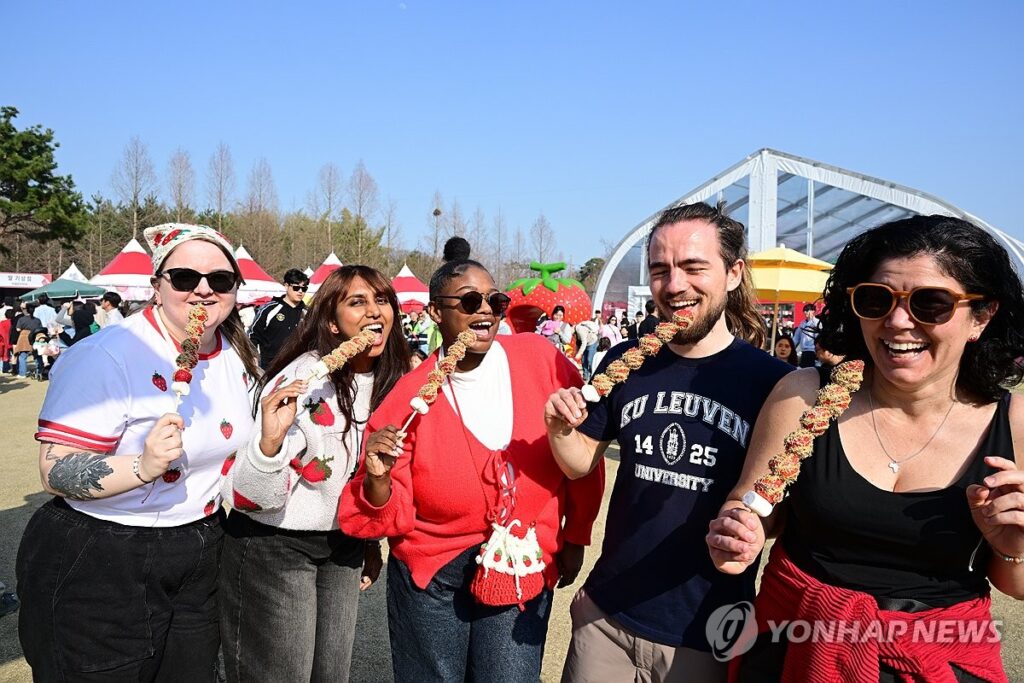 논산 딸기 축제 대박