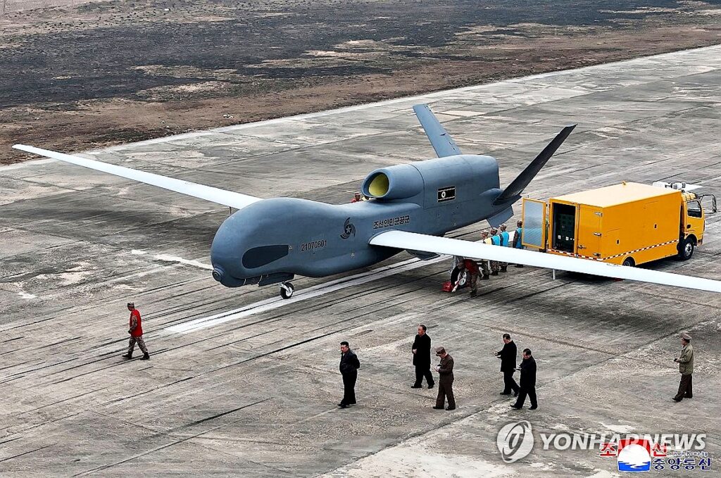 "미국 무기 뺨치는 수준일 줄이야" …심상치 않은 '北 비밀 병기', 사상 첫 포착에 '발칵' 4 북한