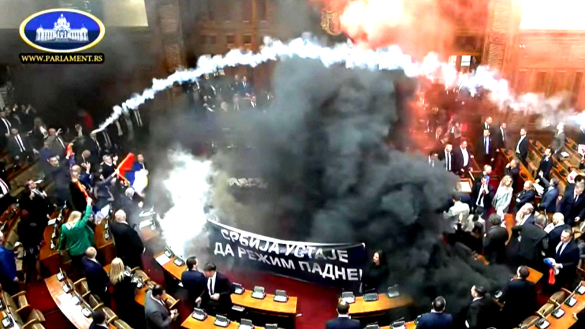 세르비아 중국산 미사일 도입