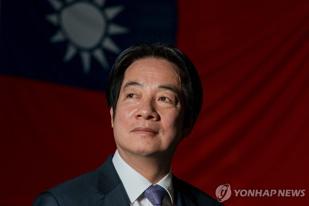 대만 총통 국방 예산 증강