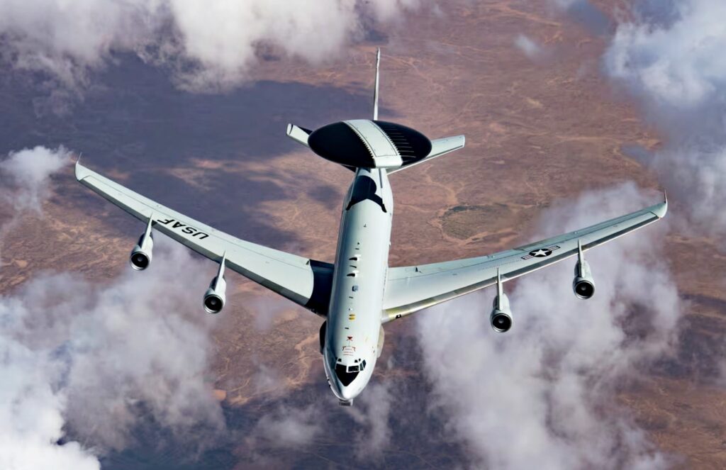 "미군 역사상 최초의 망신 사례" …4천5백억짜리 무기마저 결국엔, 심각한 미군 상황에 '발칵' 2 E-3