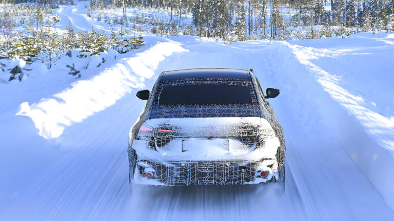 BMW 전기 세단 i3 혹한 테스트 점검