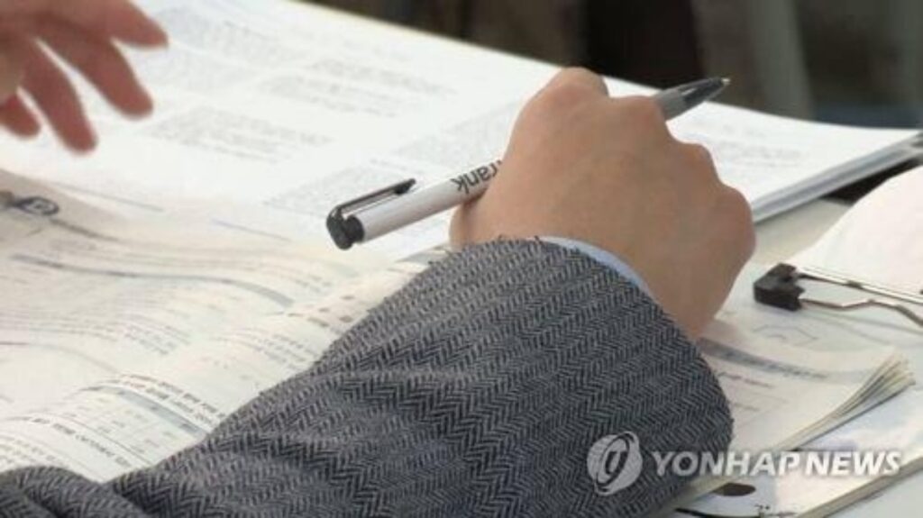 "삶 전체가 송두리째 바뀌었다"...틀니 하나로 이어진 5년간의 인연, 전 국민 '뭉클' 3 틀니