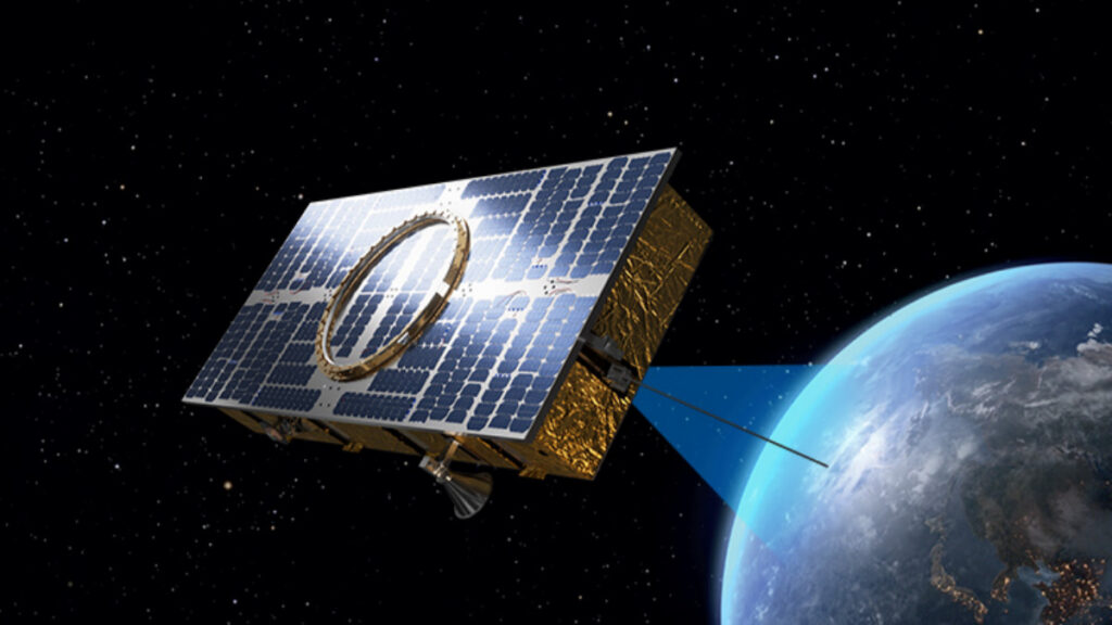 “이게 K방산의 미래?”…수조 쏟아 만든 ‘훈련장’ 보니, 한화·LIG 청사진 ‘들썩’ 3 소형 SAR 위성