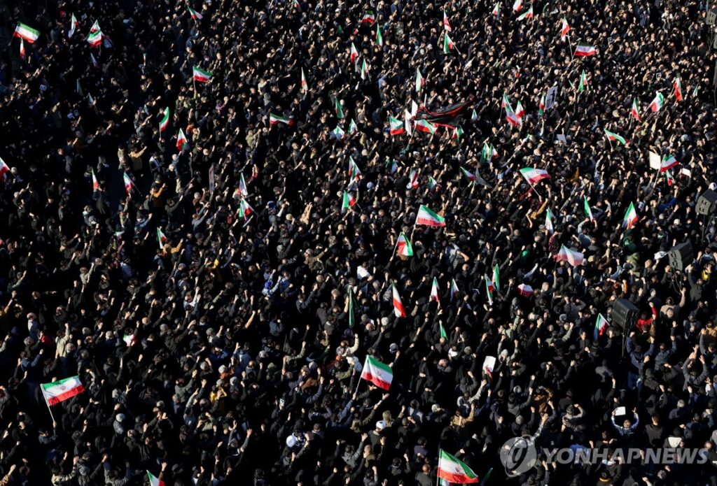 "이란, '역대 최강 보복' 예고 했다"...결국 전면전 위기 '직면' 2 이란