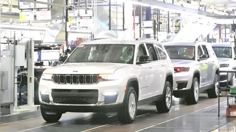 지프 생산 중단