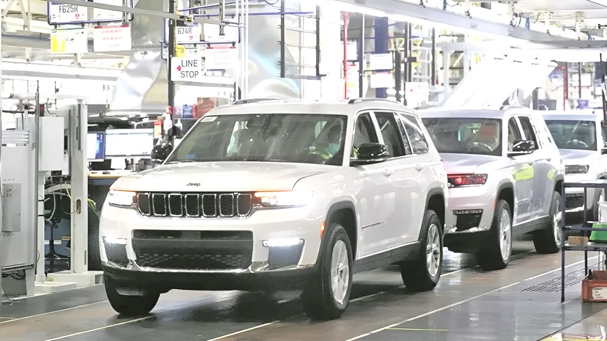 지프 생산 중단