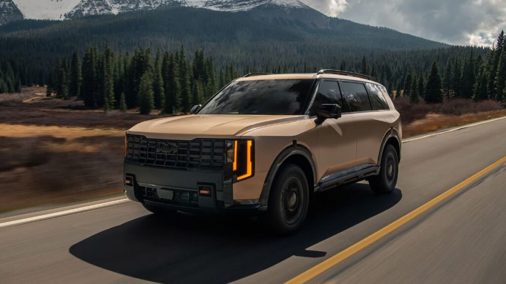 "기아, 이렇게 잘 팔린다고?"…결국 자신 있게 '수백만 원' 올린 '이 차' 등장, 정체 보니 2 기아