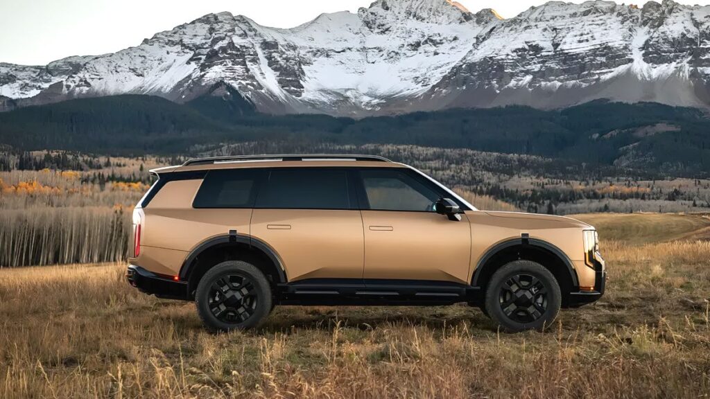 "기아, 이렇게 잘 팔린다고?"…결국 자신 있게 '수백만 원' 올린 '이 차' 등장, 정체 보니 3 기아