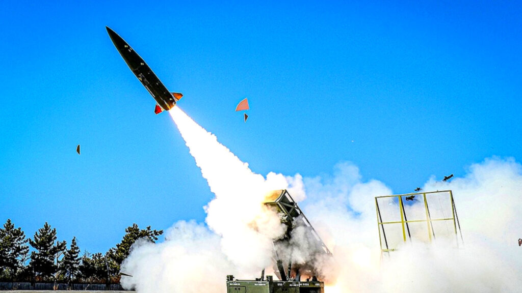 전술 지대지 유도 무기