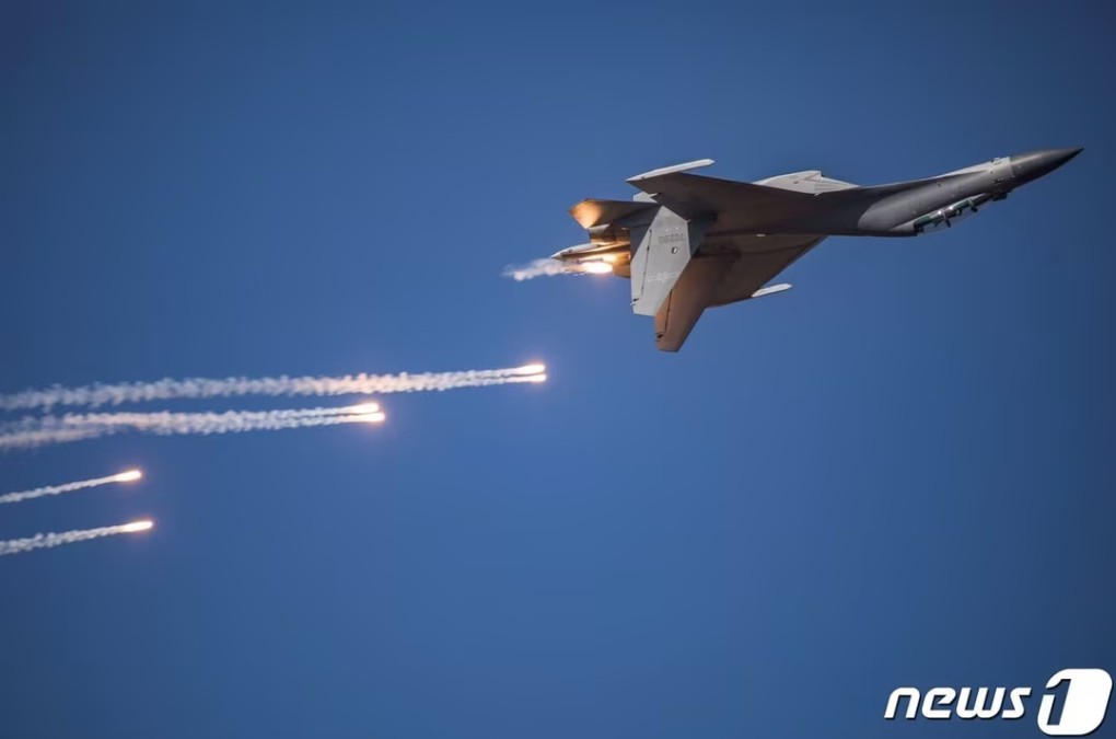 대만 방공식별구역(ADIZ)에 진입한 중국 전투기