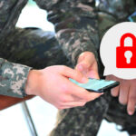 군대 군인 스마트폰