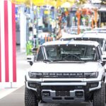 GM 전기차 공장 가동 중단