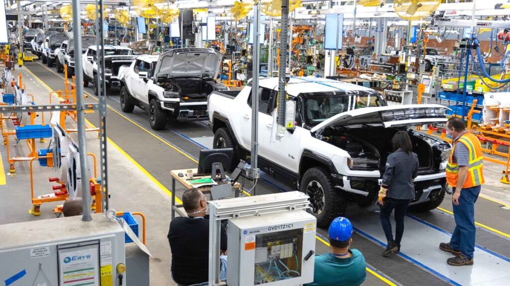 “GM 결국 공장 멈춰 세웠다”…구체적인 해고 규모까지 나오자, 업계 ‘초긴장’ 4 GM