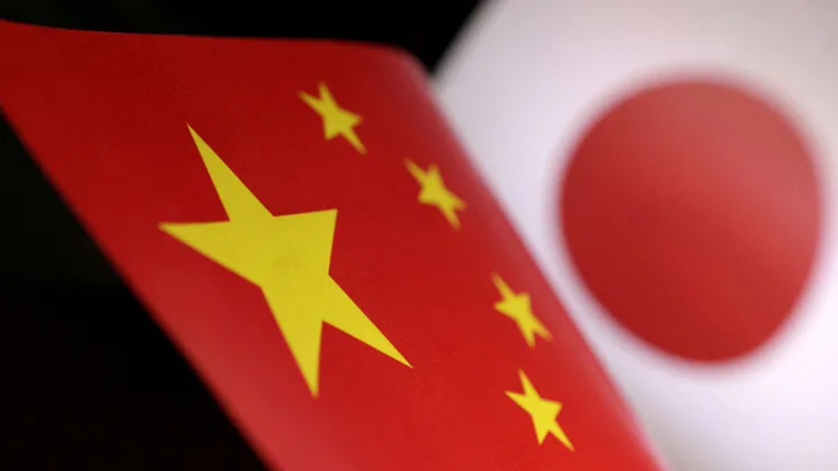 일본 구축함 대만해협 통과