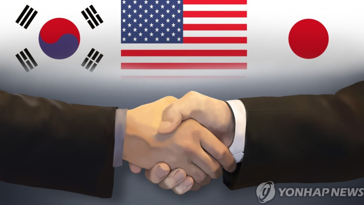 일본 구축함 대만해협 통과