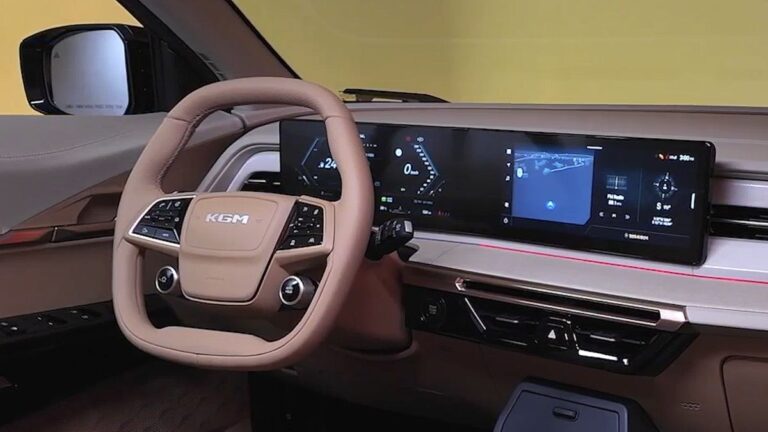 중형 하이브리드 SUV KGM 액티언 하이브리드