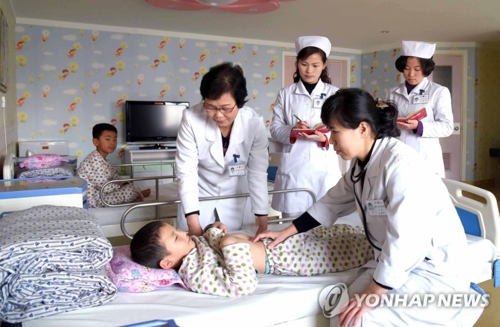 "남조선은 멍청하게 돈 내고 치료받아" 비웃더니…73년 만에 터진 북한 '대굴욕' 2 북한 무상치료제 폐지
