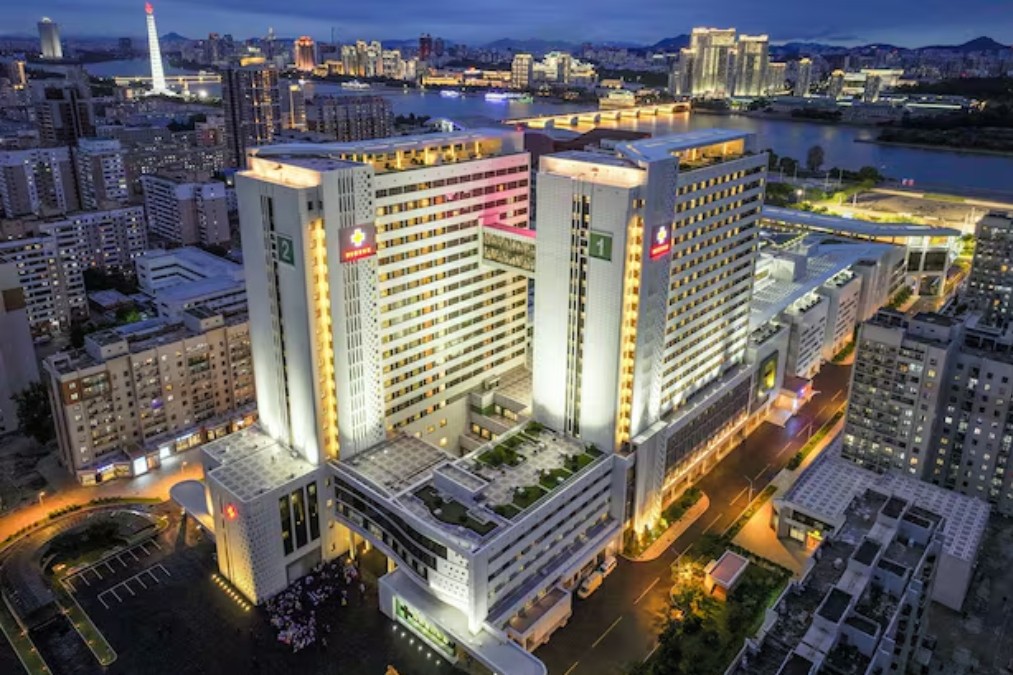 "남조선은 멍청하게 돈 내고 치료받아" 비웃더니…73년 만에 터진 북한 '대굴욕' 3 북한 무상치료제 폐지