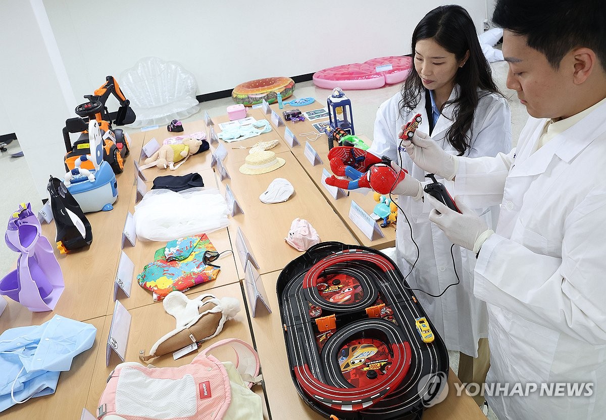 "외국서 버린 싸구려가 한국에 줄줄이"…입소문만 믿고 쓸어 담더니 '발칵' 4 해외 리콜 직구 차단