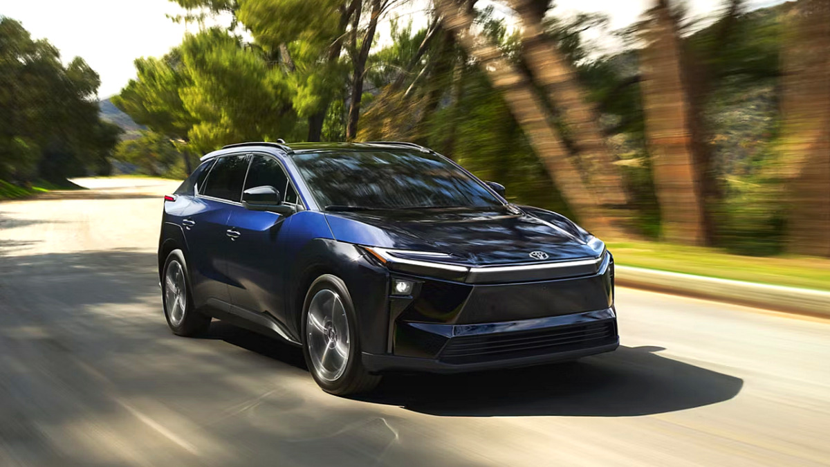 “잘나가던 현대차 어쩌나”…중고차 방어율 1위 브랜드의 신차 예고에 ‘초비상’ 2 현대차