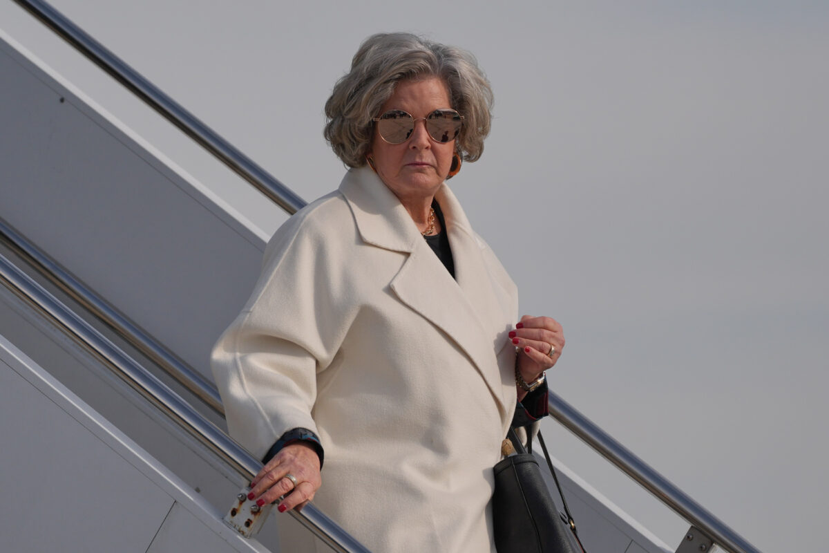 트럼프 와일스 신뢰