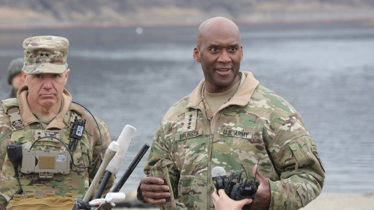 주한미군 무기 상시 재배치