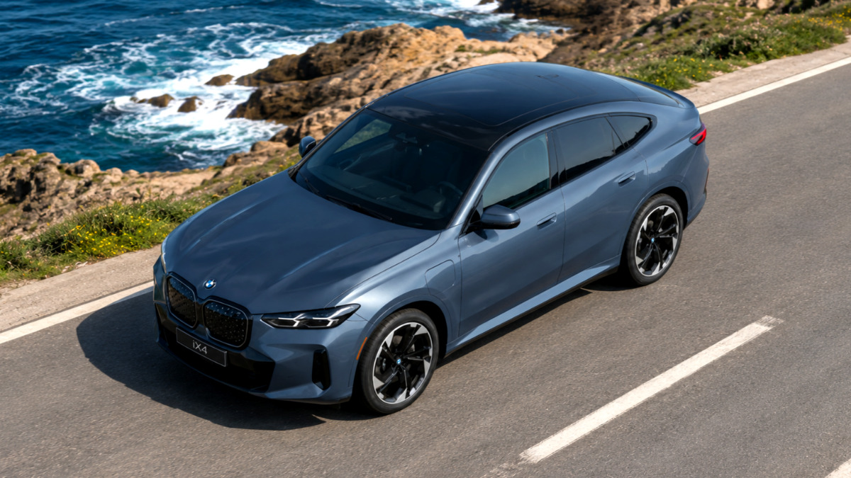 BMW iX4 예상 렌더링
