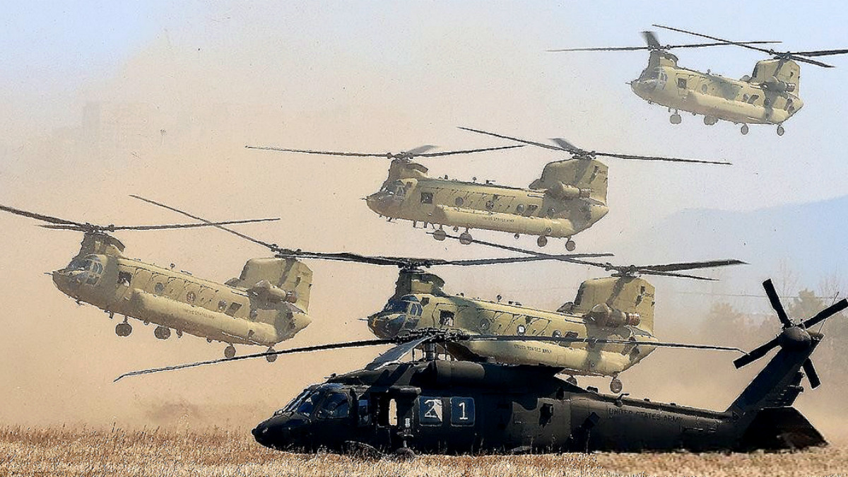 CH-47 치누크 헬기
