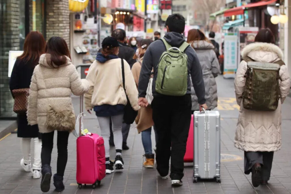 국내 거주 외국인 내수 견인