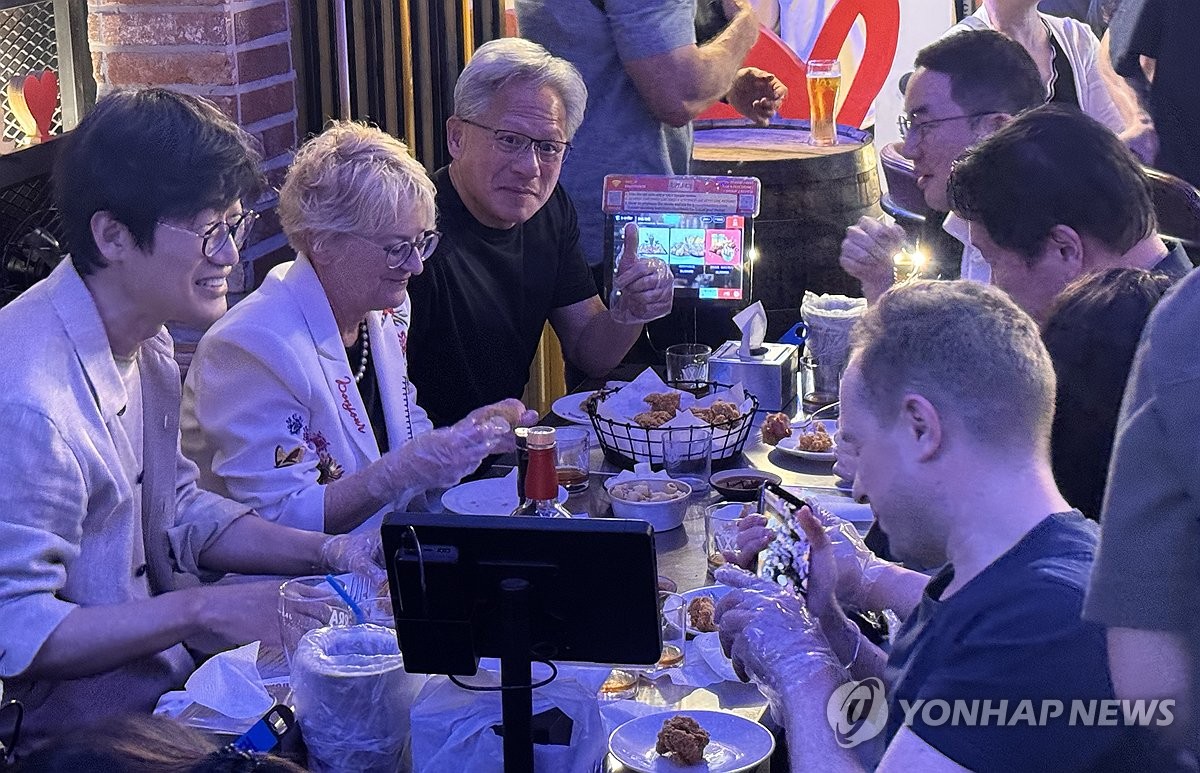 젠슨 황