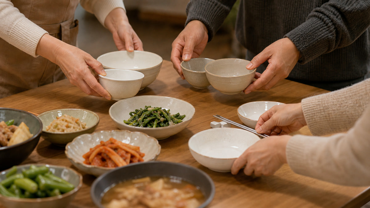 "차라리 가난한 게 낫다"...노후에 가족 안에서 '쓸모없어졌다'고 느끼는 순간 TOP3 3 가족 식사 역할 확인 장면