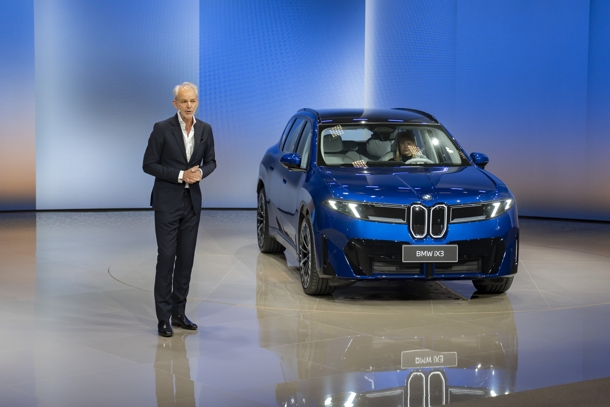 BMW iX3 롱휠베이스