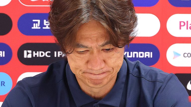홍명보 전 감독