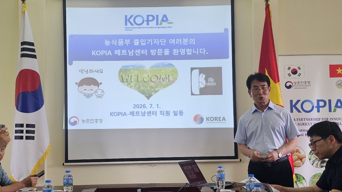 "한국 덕에 먹고살 수 있게 됐어요"… K-농업 위력에 이 나라 농민들 '활짝' 3 농업