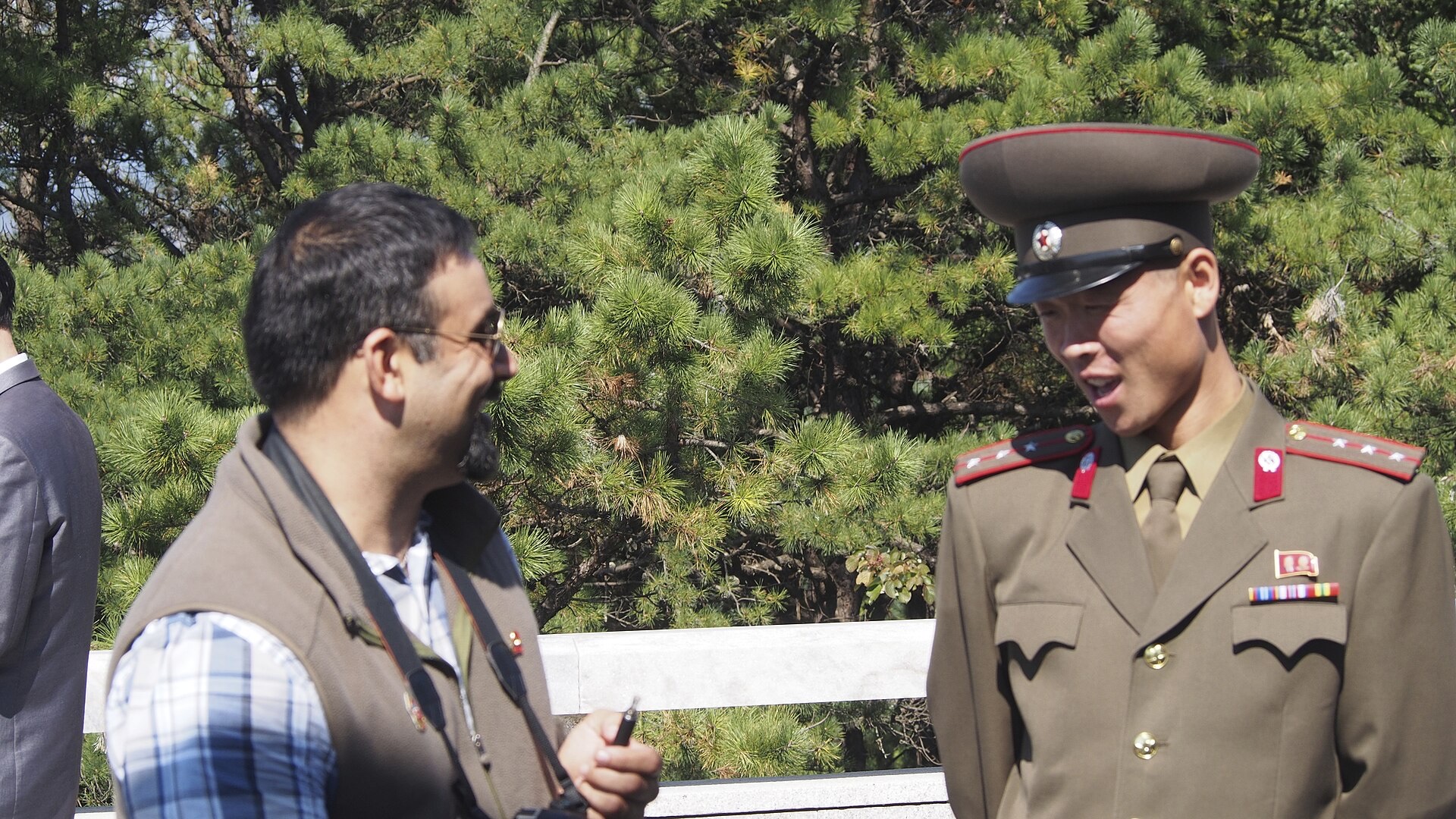 "조용히 묻어두지 않겠다"…김정은이 당·정·군 최고위층 다 모아놓고 피바람 예고한 이유 4 북한 군 간부 공개 문책